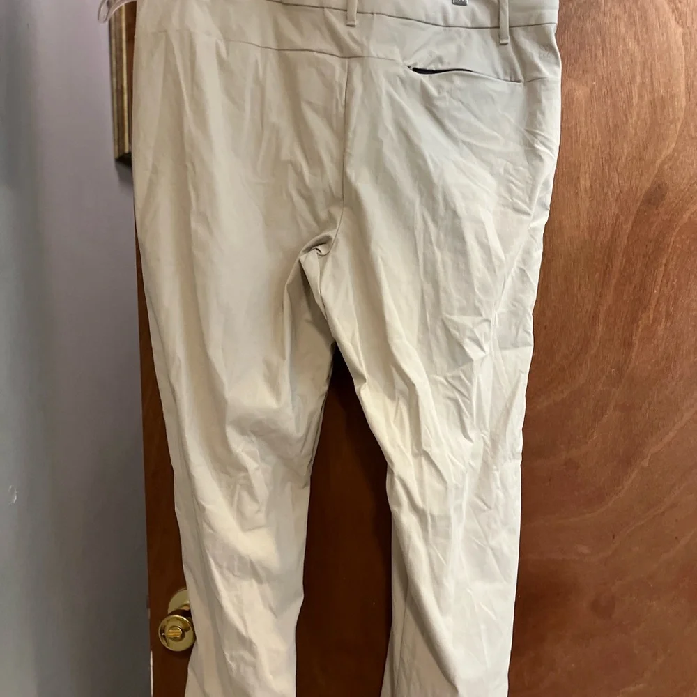 All in Motion Mem’s Commiter Pants 38 by 32 NWT